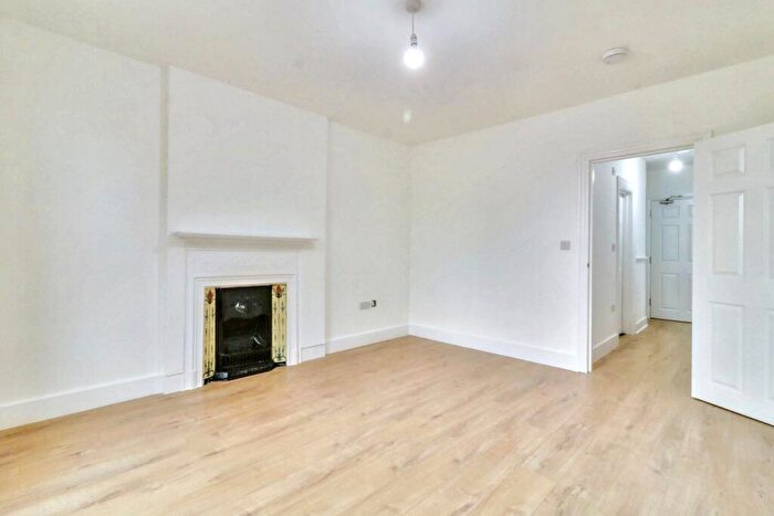 1 Bedroom Flat To Rent In Flat, Hindes Road, Harrow, HA1