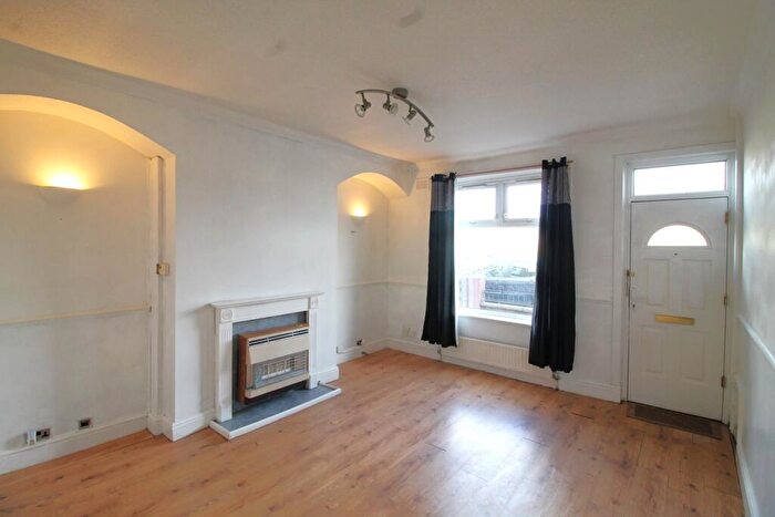 2 Bedroom Terraced House To Rent In Hatfield Road, Bolton, BL1