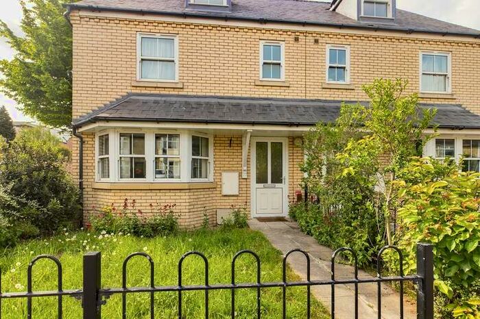 4 Bedroom Semi-Detached House To Rent In Cromwell Road, Cambridge, CB1
