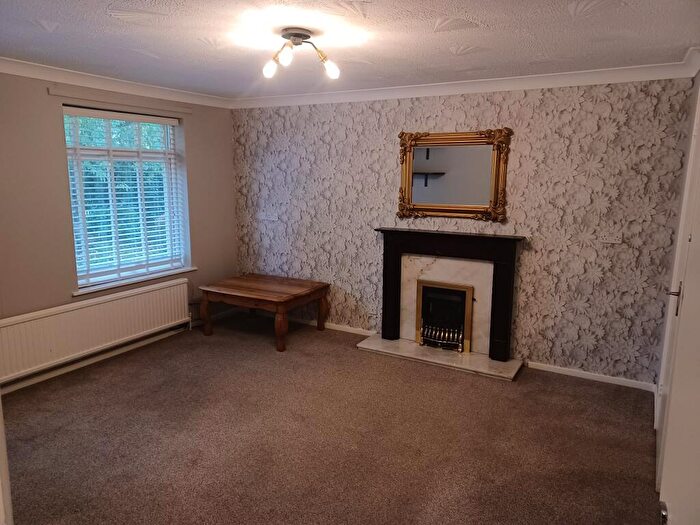 2 Bedroom Apartment To Rent In Glencoe Gardens, Kippax, Leeds, LS25