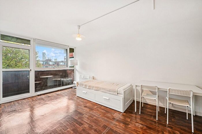1 Bedroom Flat To Rent In Morgan House, Vauxhall Bridge Road, SW1V
