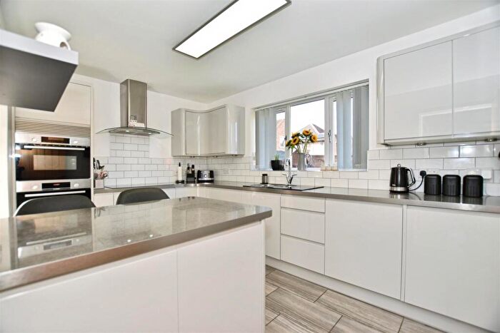 4 Bedroom Detached House For Sale In Taillar Road, Hedon, Hull, HU12