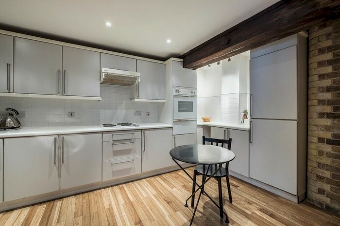 1 Bedroom Flat To Rent In St Saviours Wharf, Shad Thames, SE1