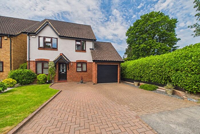4 Bedroom Detached House For Sale In Wyvern Close, Bracknell, Berkshire, RG12