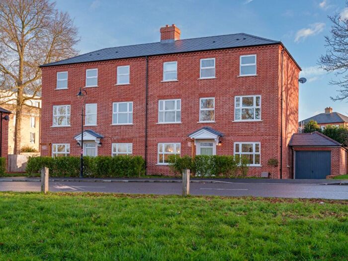 5 Bedroom Semi Detached House For Sale In At Trent Park, London, EN4