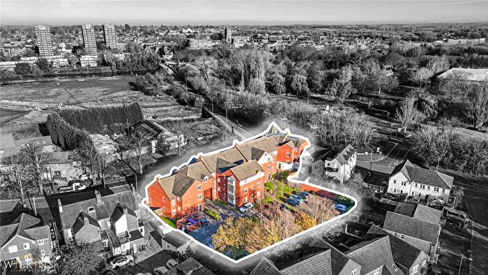 2 Bedroom Apartment For Sale In Bonehill Road, Tamworth, Staffordshire, B78