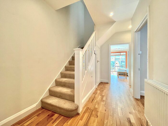 4 Bedroom Semi-Detached House To Rent In Saddlescombe Way, London, N12