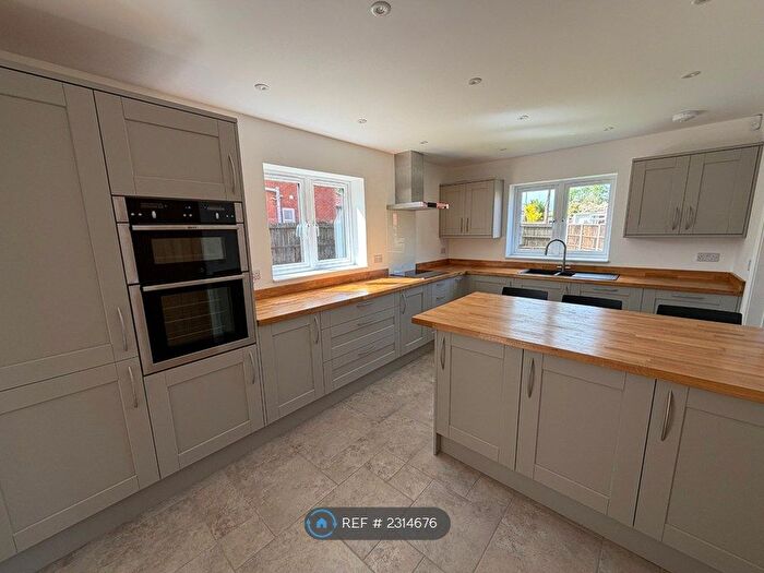 4 Bedroom Detached House To Rent In Halls Corner Lane, Norwich, NR10
