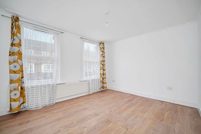 2 Bedroom Terraced House To Rent In Skeltons Lane, London, E10