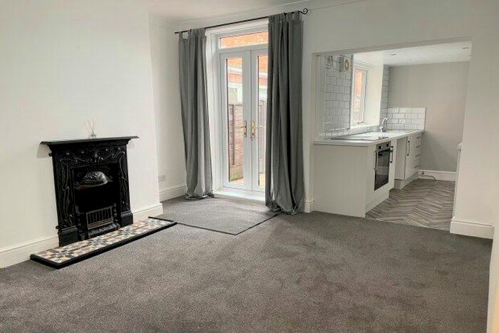 2 Bedroom Terraced House To Rent In Portland Road, Nottingham, NG15