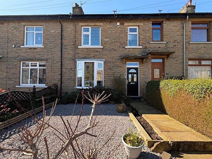 3 Bedroom Terraced House For Sale In Westfield Terrace, Clayton, Bradford, BD14