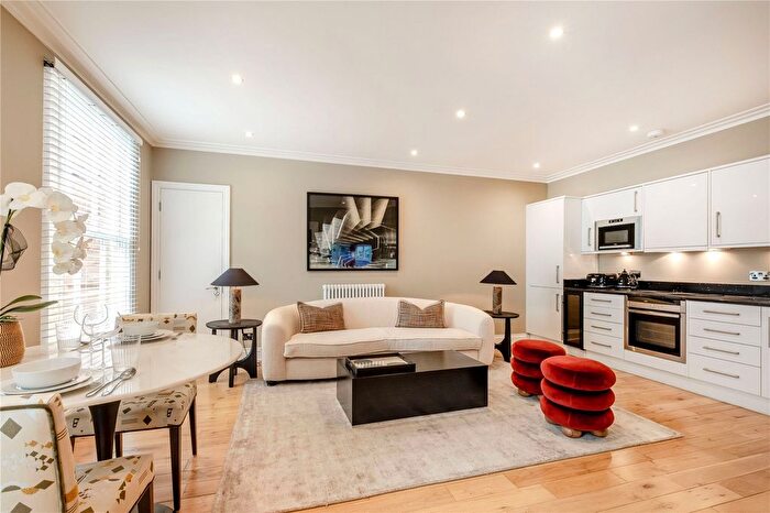 1 Bedroom Flat To Rent In Grosvenor Hill, Mayfair, London, W1K