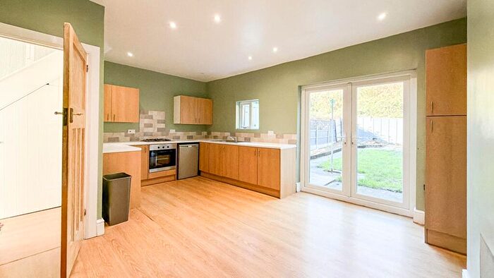 3 Bedroom Terraced House For Sale In St. Dunstans Road, Bedminster, BS3