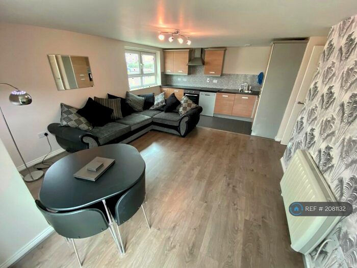 2 Bedroom Flat To Rent In Fusion Apartments, Salford, M5
