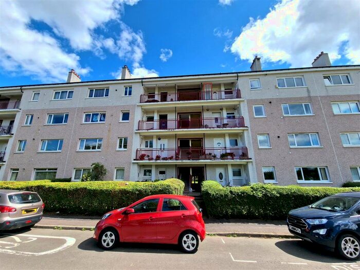 3 Bedroom Apartment To Rent In Bonnyrigg Drive, Thornliebank, Glasgow, G43