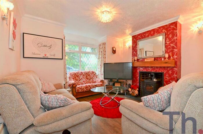 3 Bedroom Semi-Detached House For Sale In Porchfield, Isle Of Wight, PO30