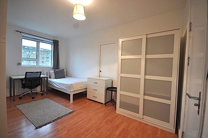 3 Bedroom Flat To Rent In Robert Street, Regents Park, NW1