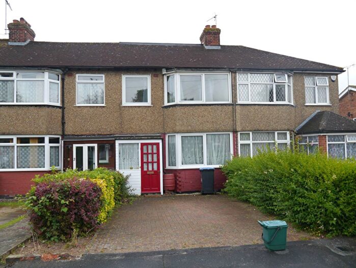 4 Bedroom Terraced House To Rent In Holme Close, Hatfield, AL10