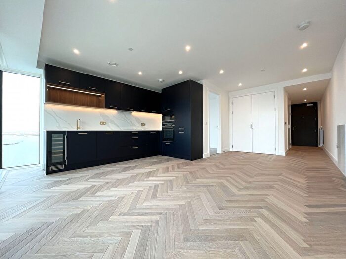 2 Bedroom Flat To Rent In Clements Apartments, Brigadier Walk, Woolwich, London, SE18