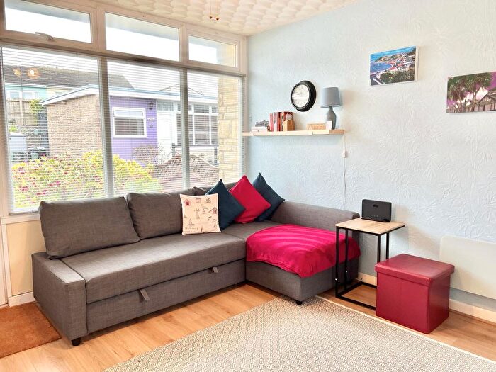 2 Bedroom Flat To Rent In Mumbles, SA3