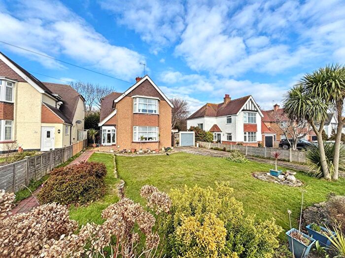 4 Bedroom Detached House For Sale In Cooden Drive, Bexhill-On-Sea, TN39