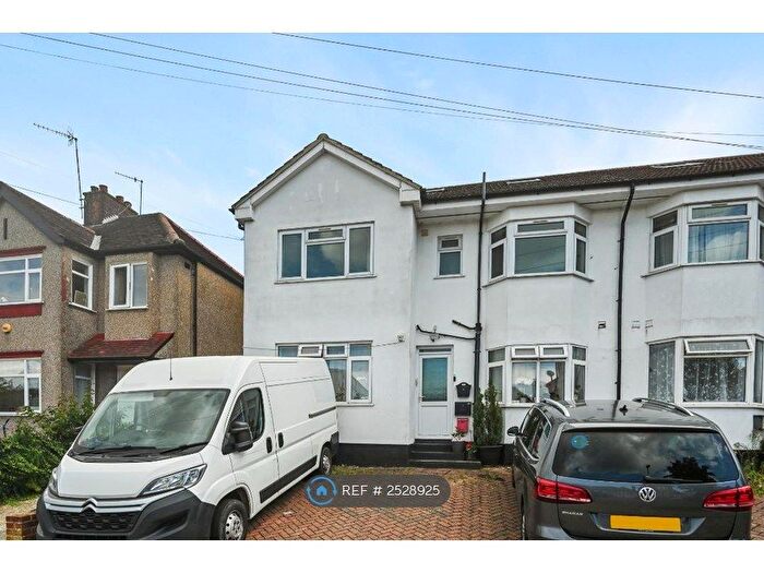 4 Bedroom Flat To Rent In Dudley Road, Harrow, HA2