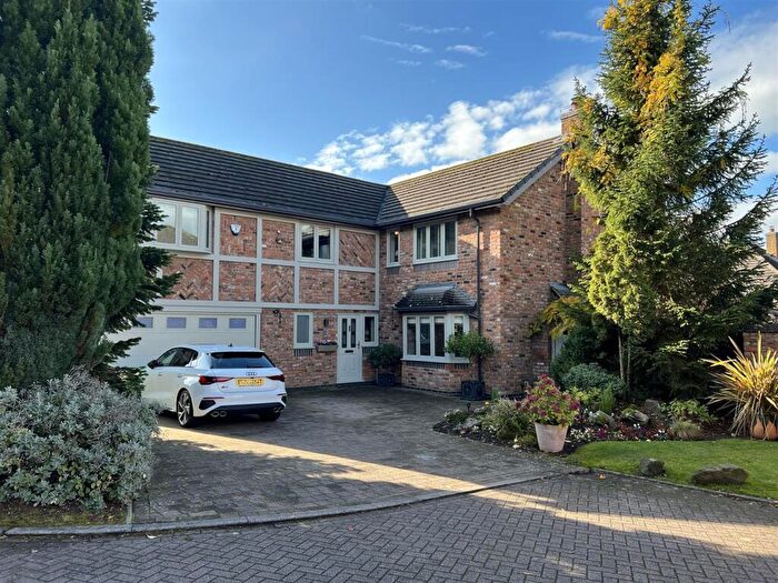 6 Bedroom Detached House For Sale In The Mount, Congleton, CW12