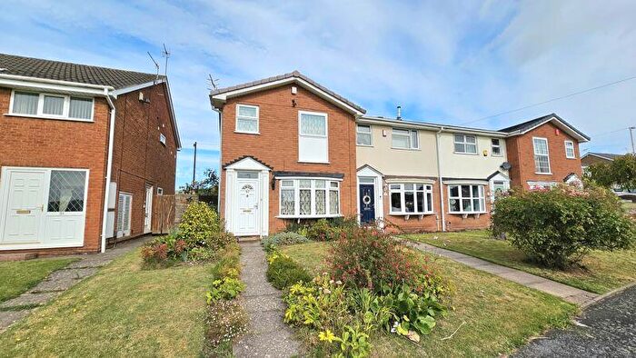 3 Bedroom End Of Terrace House For Sale In Kingswinford, Charterfields, Monteagle Drive, DY6