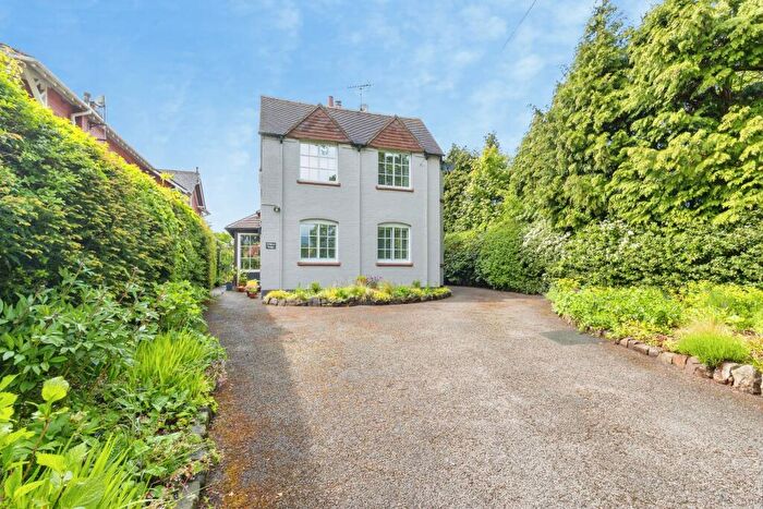 4 Bedroom Detached House For Sale In Oulton Road, Stone, ST15