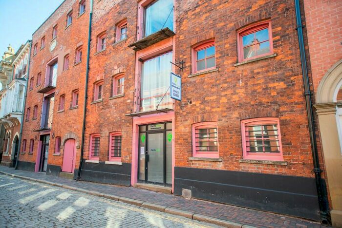 1 Bedroom Block Of Apartments To Rent In Pacific Court A-, High Street, Hull, East Riding Of Yorkshire, HU1