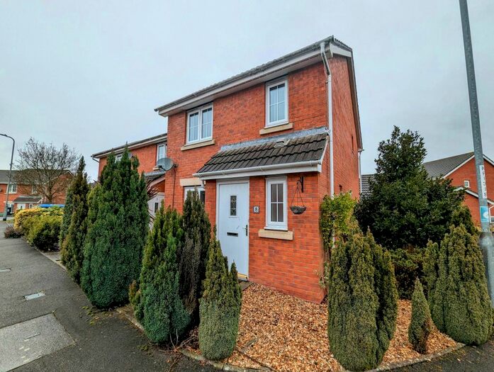 3 Bedroom Semi-Detached House To Rent In Brigantine Grove, Duffryn, Newport, NP10