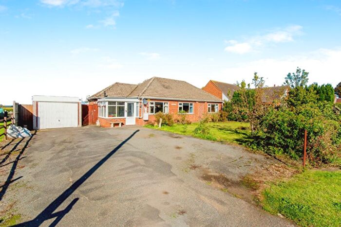 4 Bedroom Bungalow For Sale In Station Road, Old Leake, Lincolnshire, PE22