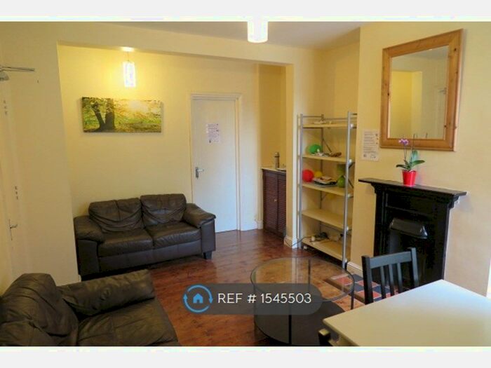 4 Bedroom Terraced House To Rent In Somerset Road, Southampton, SO17