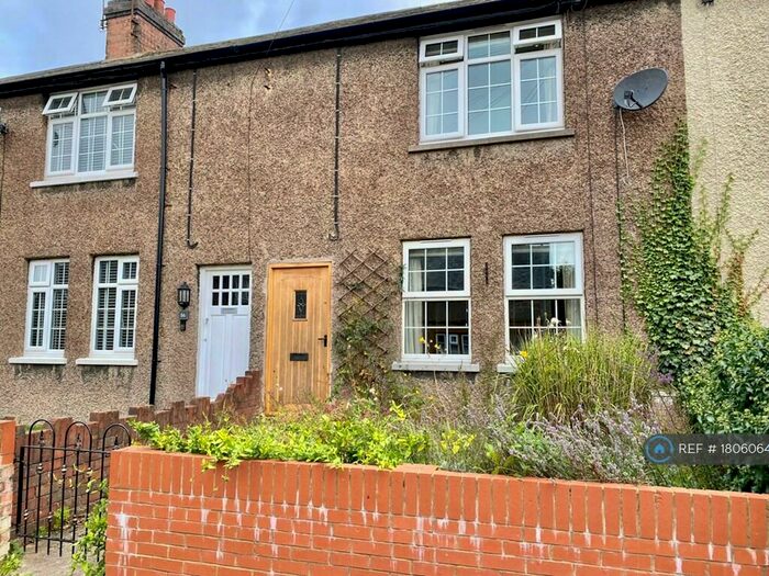 3 Bedroom Terraced House To Rent In Manor Road, Brackley, NN13