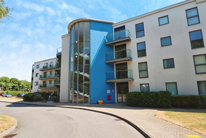 1 Bedroom Flat For Sale In Hayes Road, Sully, Penarth, CF64