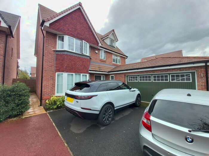 5 Bedroom Detached House To Rent In Hawthorn Way, Worsley, M28