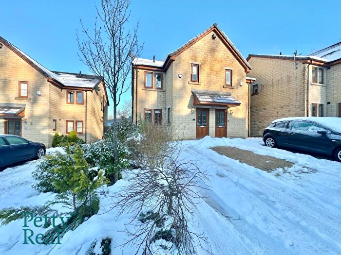 3 Bedroom Semi-Detached House For Sale In Walton Place, Nelson, BB9