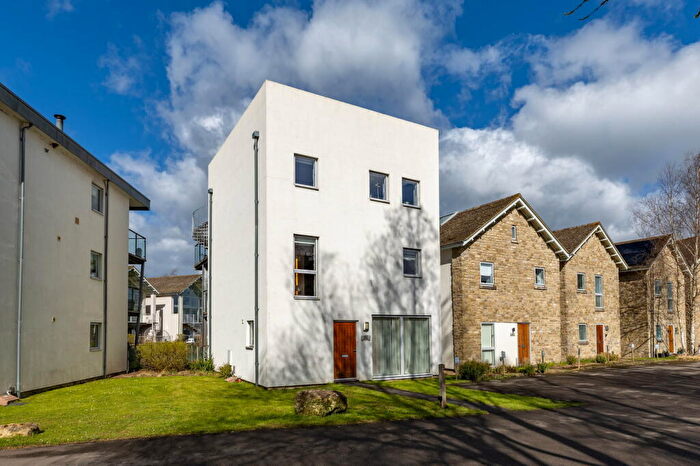 6 Bedroom Detached House For Sale In Howells Mere, The Lower Mill Estate, GL7