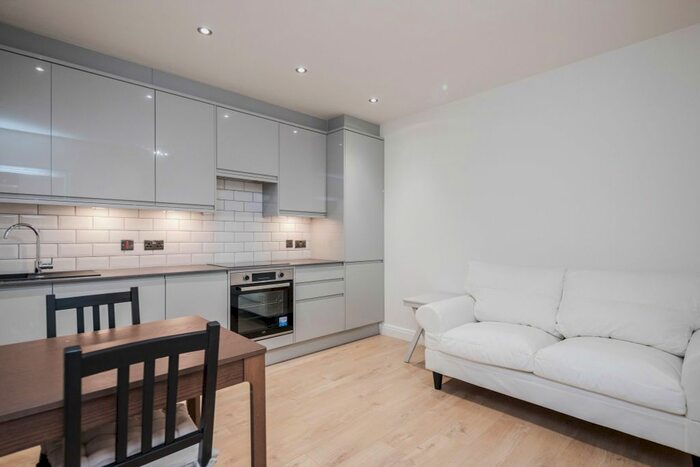 2 Bedroom Flat To Rent In Balfour Street, London, SE17