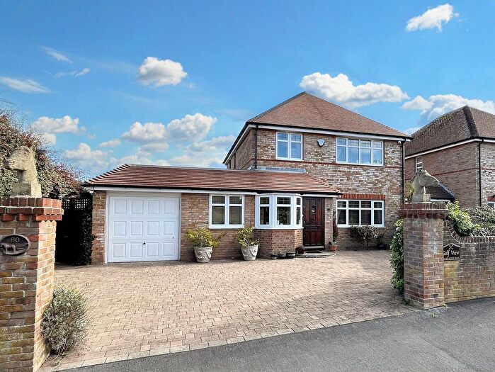 4 Bedroom Link Detached House For Sale In Downview Road, Felpham, PO22