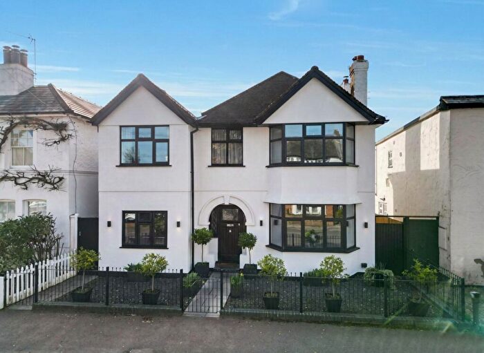 5 Bedroom Detached House For Sale In Cherry Orchard Road, West Molesey, KT8