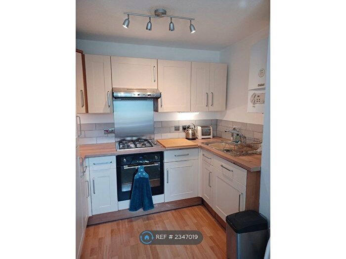1 Bedroom Flat To Rent In Garston, Watford, WD25
