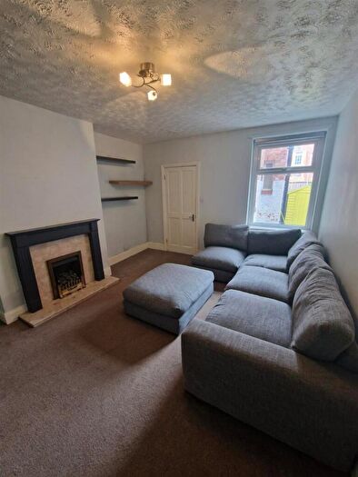 2 Bedroom Apartment To Rent In Rothbury Terrace, Newcastle Upon Tyne, NE6