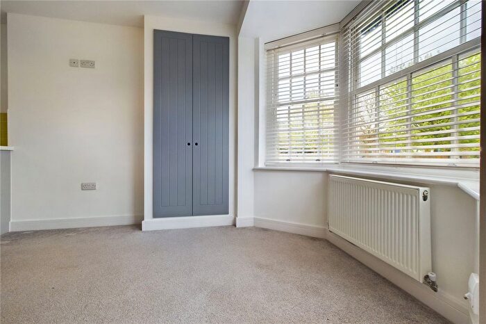 1 Bedroom Flat For Sale In Church Street, Theale, Reading, Berkshire, RG7