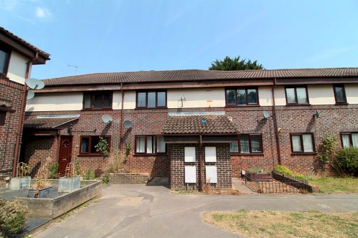 2 Bedroom Terraced House To Rent In August End, Reading, RG30