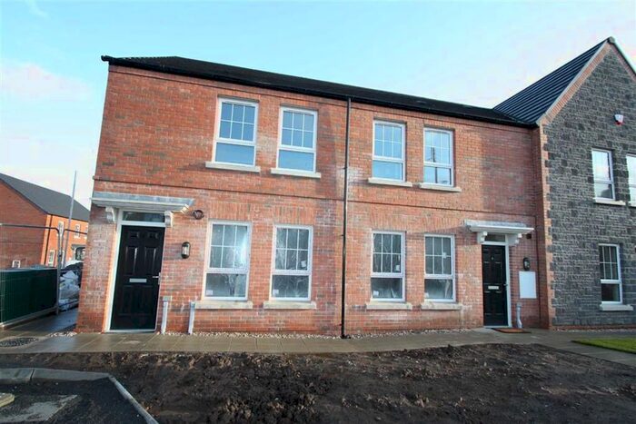 2 Bedroom Flat To Rent In Fort Manor, Dromore BT25