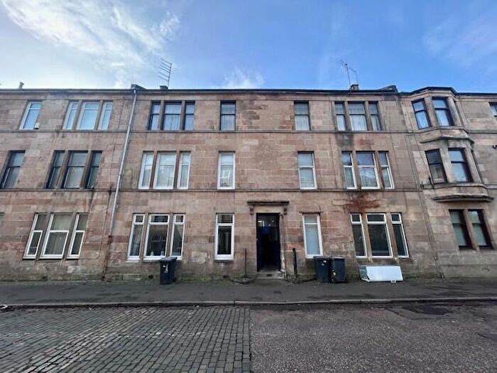 2 Bedroom Flat To Rent In Stock Street, Paisley, PA2