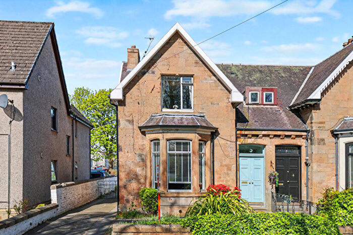 3 Bedroom Semi Detached House For Sale In Abbots Road, Grangemouth, FK3