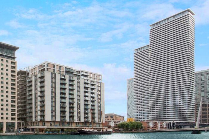 Flat To Rent In Bagshaw Building, Wardian, Wards Place, Canary Wharf, London, E14