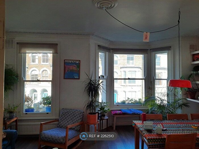 1 Bedroom Flat To Rent In Gateley Road, London, SW9